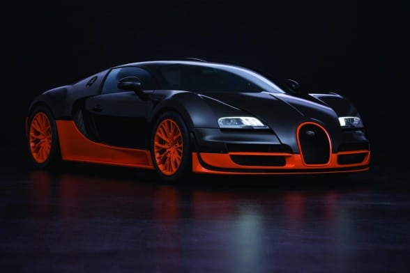 Bugatti Veyron Super Sport World Record Edition ön üç çeyrek görünümü