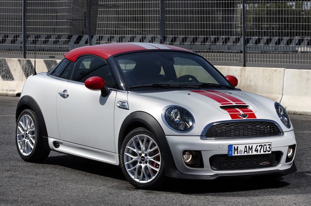 2012 MINI Coupé John Cooper Works önden üç çeyrek görünüm