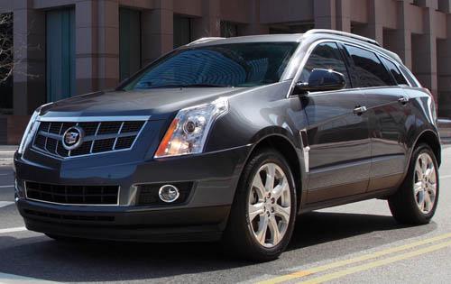 Cadillac SRX önden sağ çapraz görünüm