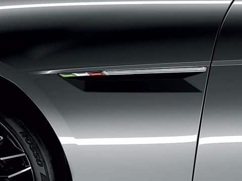 Lamborghini Estoque ön çamurluk hava çıkışı detayı