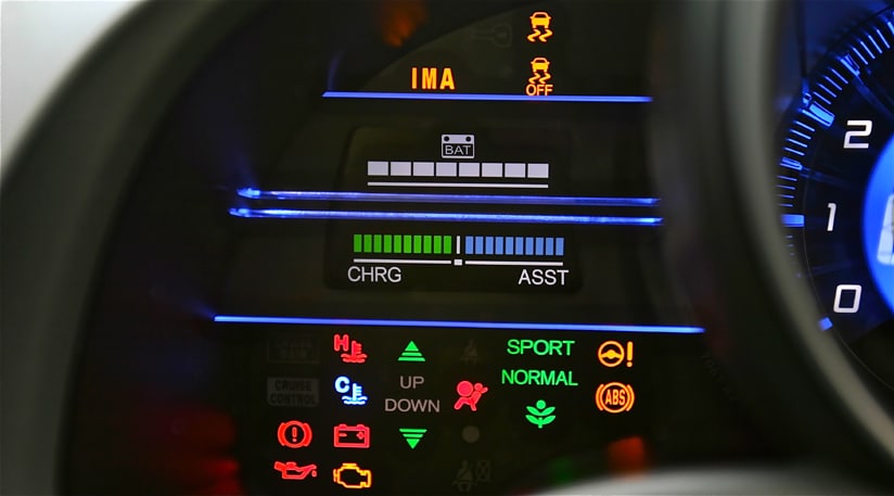 Honda CR-Z IMA gösterge panelinde batarya doluluğu ve şarj destek göstergesi