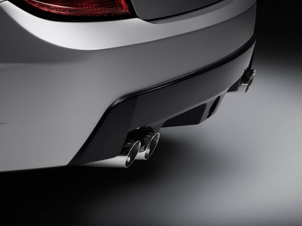 Brabus Bullit arka difüzör ve çift egzoz çıkışı ayrıntısı