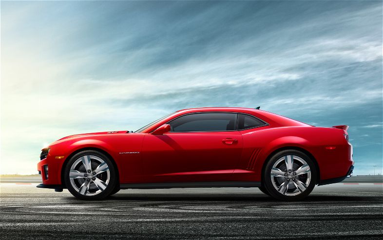 Chevrolet Camaro ZL1 yan görünümü