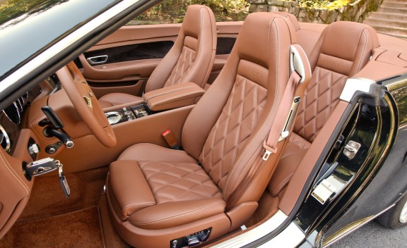 Bentley Continental GTC baklava dikişli deri koltuklar