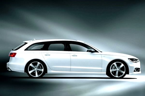 Audi S6 Avant beyaz gövde yan görünüm