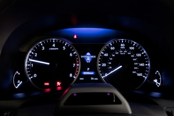 Lexus GS 350 F Sport gösterge paneli