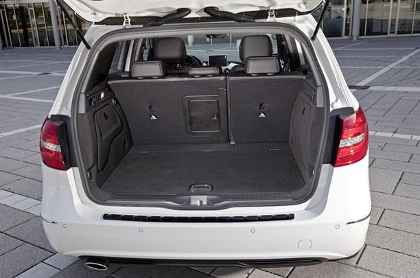 Mercedes B200 CDI bagaj alanı