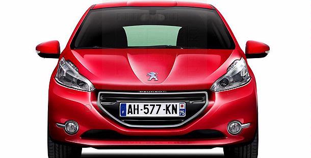Kırmızı Peugeot 208 ön görünümüne ait erken dönem dijital çalışma