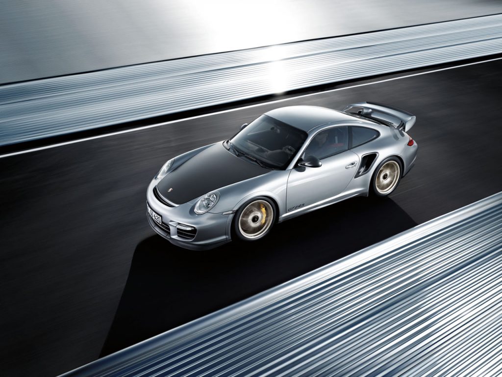 997 GT2 RS üstten ön üç çeyrek görünümü