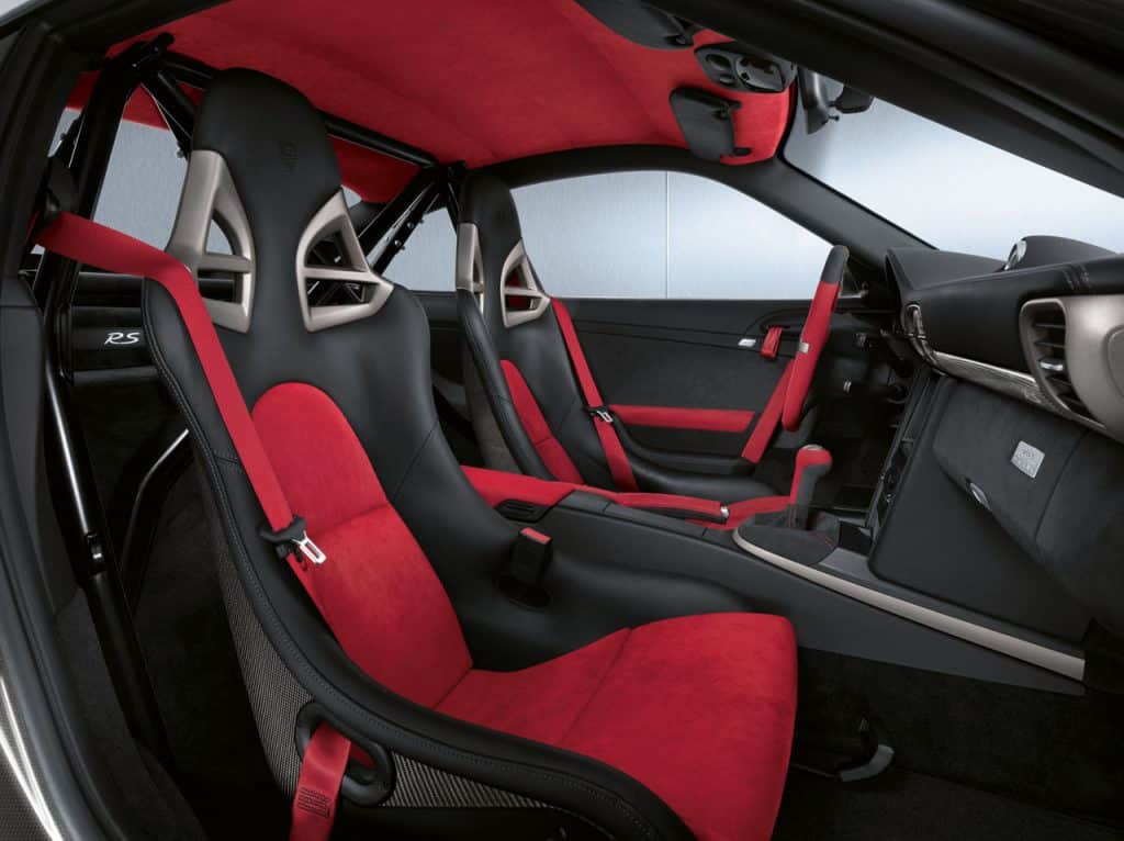 997 GT2 RS kırmızı siyah kabini ve takla kafesi