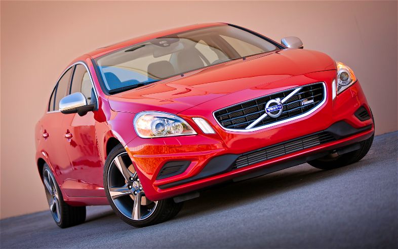 Volvo S60 And V60 R Design otomobil arşiv görseli