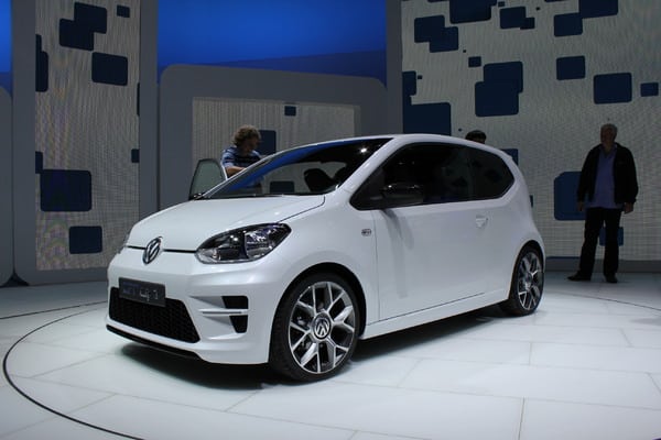 Volkswagen GT up konsepti önden üç çeyrek görünüm