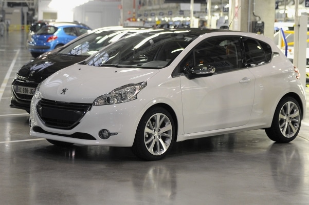 2013 Peugeot 208 GTI otomobil arşiv görseli