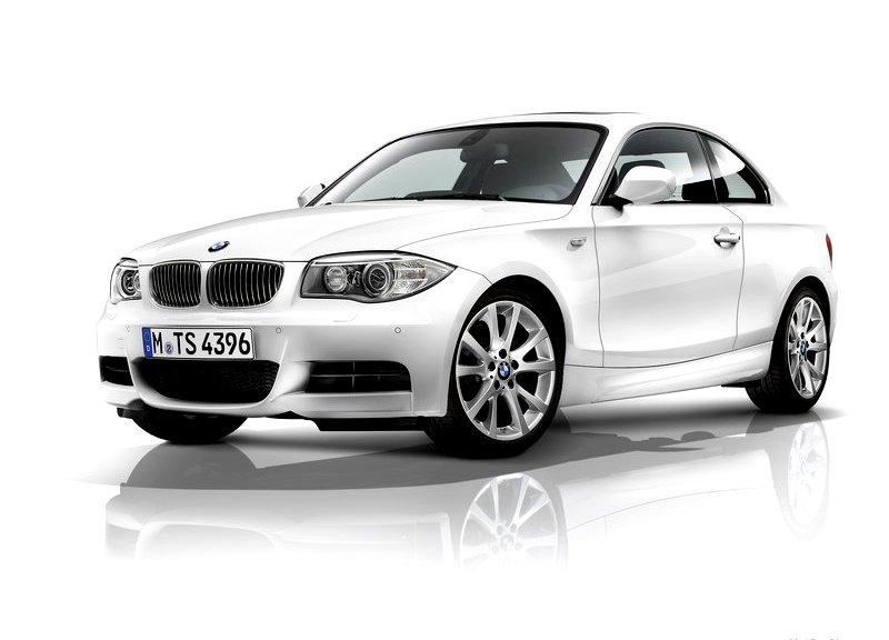 BMW 1 Serisi Coupe 135i arşiv karesi