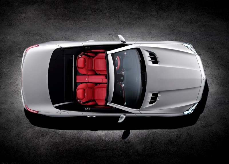 Mercedes-Benz SL R231 açık tavan üstten görünüm