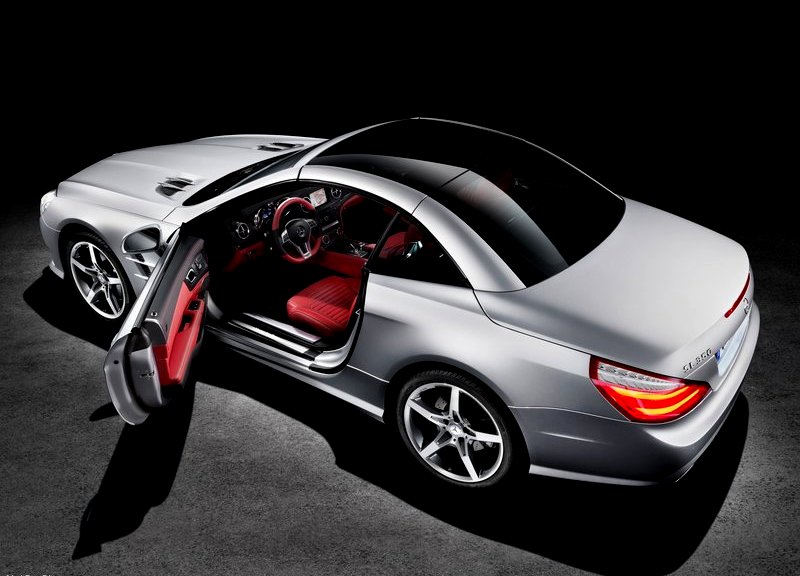 Mercedes-Benz SL 350 kapalı vario tavan arka üst görünüm