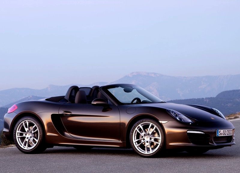 2013 Porsche Boxster açık tavanlı yan görünüm