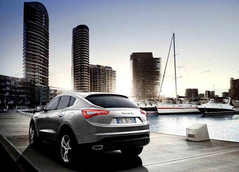 Maserati Kubang Concept arkadan üç çeyrek görünüm