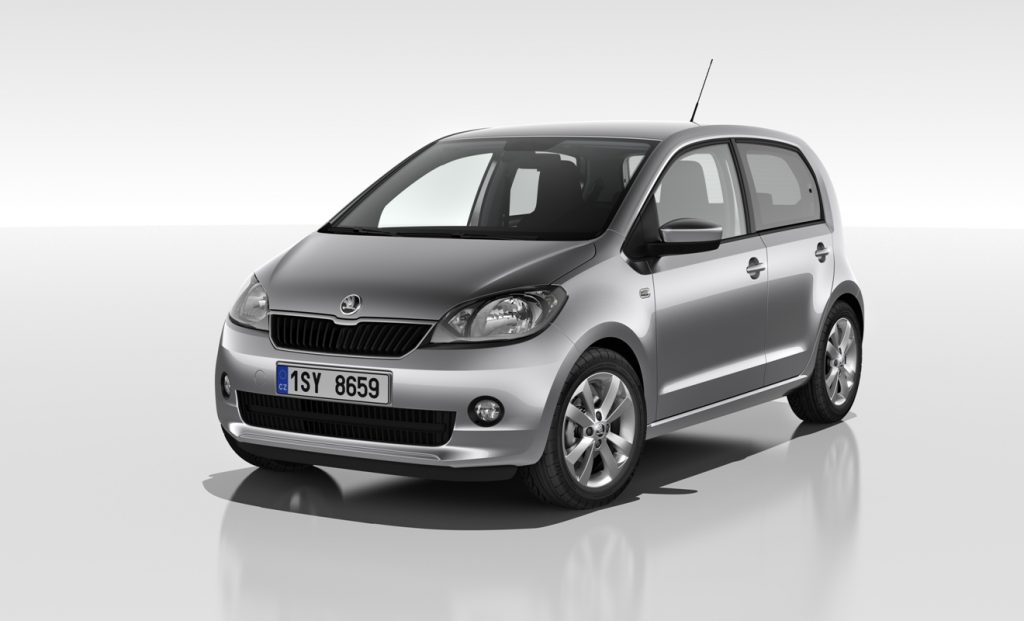 Skoda Citigo 5 kapılı otomobilin önden üç çeyrek görünümü