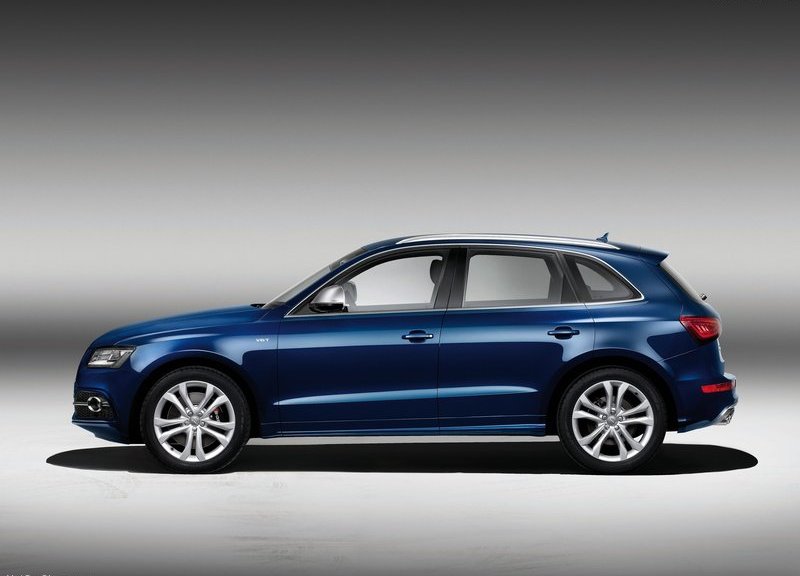 Audi SQ5 otomobil arşiv görseli