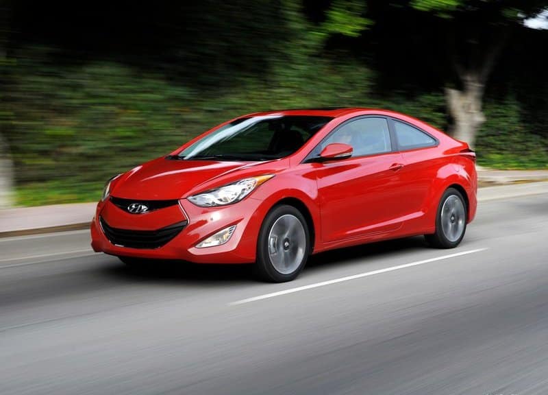 Hyundai Elantra Coupe otomobil arşiv görseli