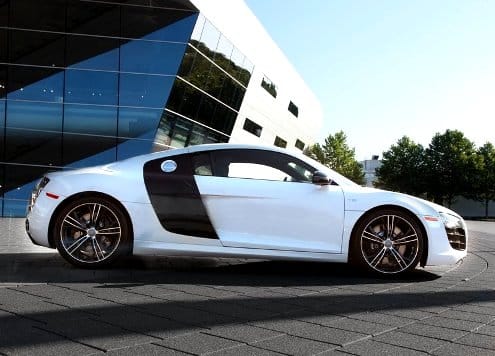 White Audi R8 Exclusive Selection otomobil arşiv görseli