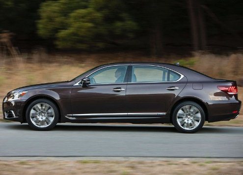 Lexus LS 600h L uzun dingil mesafeli yan profil