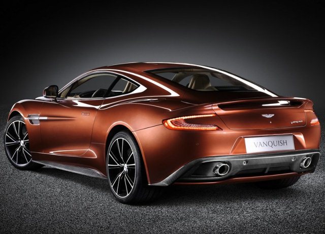 Aston Martin Vanquish arka tasarım görünümü