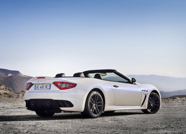 Cabrio Maserati Grancabrio white
