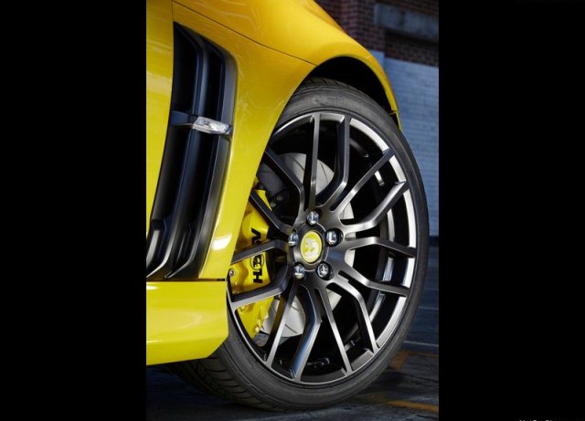 HSV GTS 25th Anniversary Satin Graphite jant ve sarı fren kaliperi