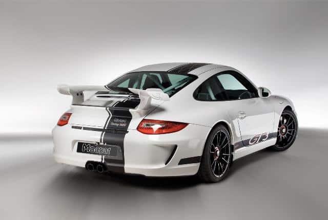 Porsche 911 GT3 Magnat Snowmobile arka görünümü
