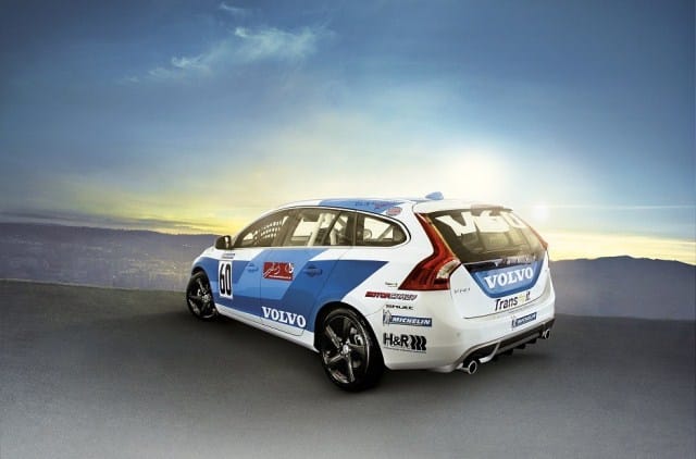 RACE CAR VOLVO V60 Racing