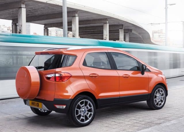 2014 Ford EcoSport Avrupa sürümü arka görünümü