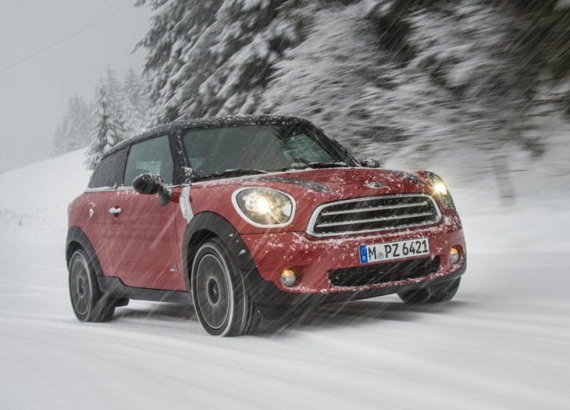 MINI Paceman yan gövde oranları