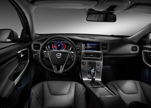 Volvo S60 güvenlik ve aydınlatma tasarımı