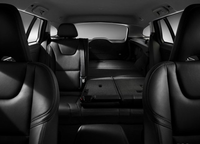 Volvo V60 iç mekan genel görünümü