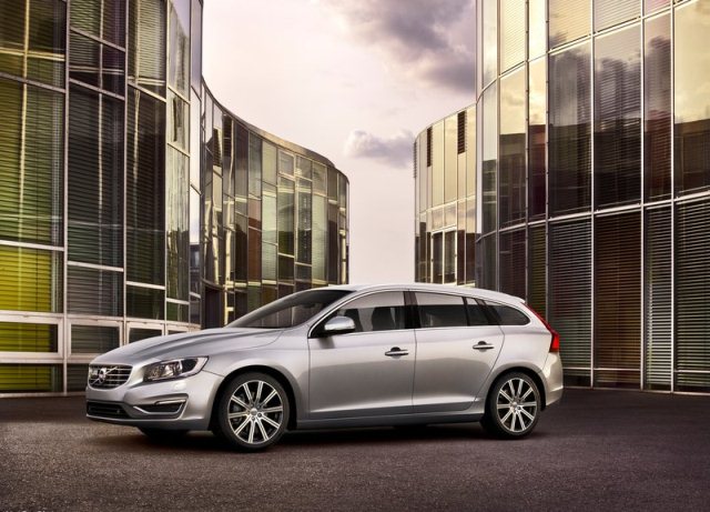 Volvo V60 arka bölüm tasarımı