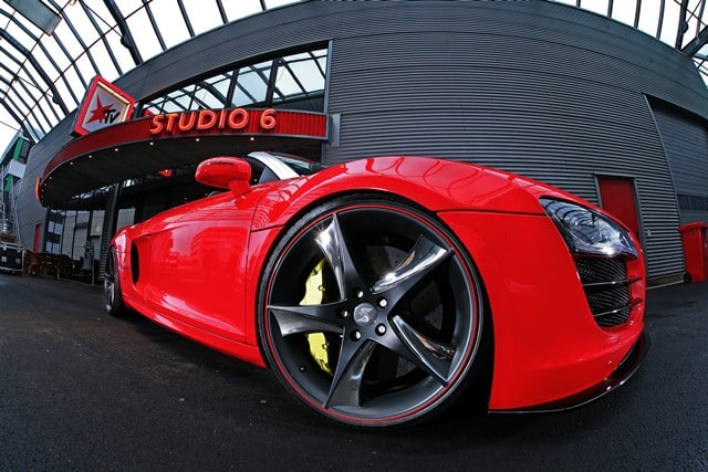 Audi R8 Spyder ön spoiler ve hava kanalları