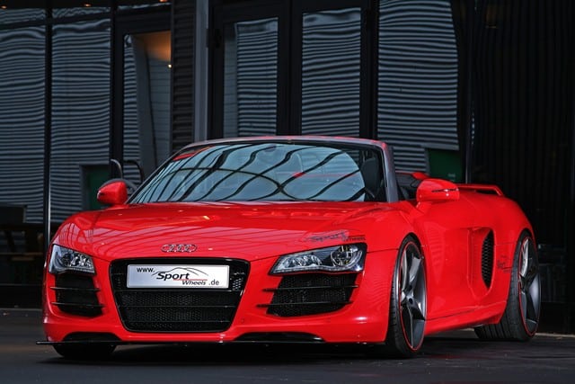 Audi R8 Spyder arka kanat ve karbon parçalar