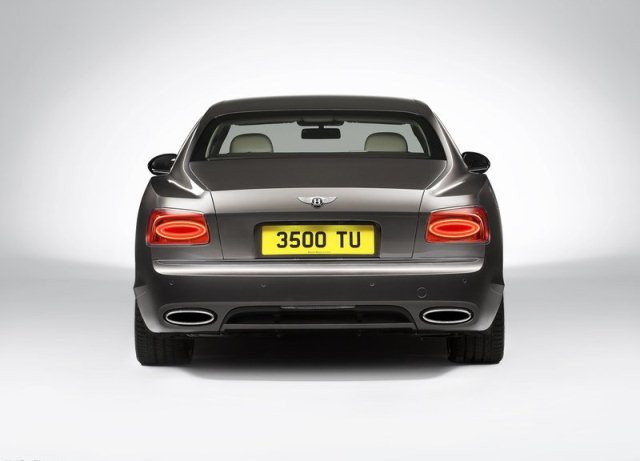 Bentley Flying Spur lüks sedan gövdesi