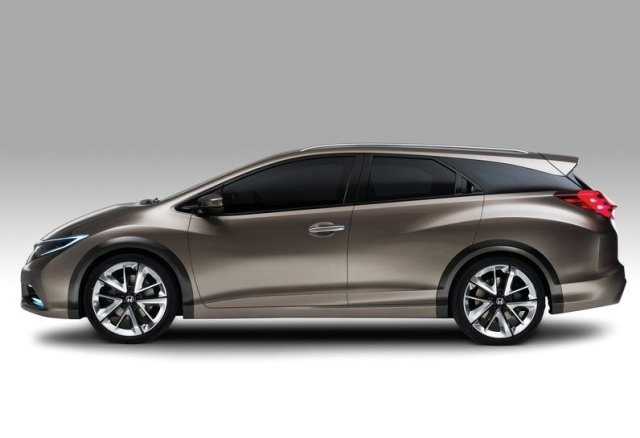 Civic Tourer konsepti ön bölüm ve yan profil