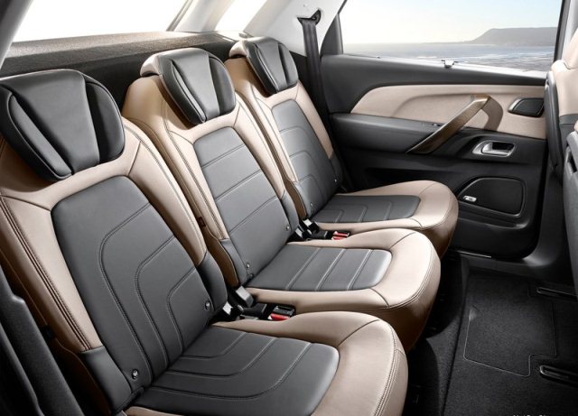 Citroen C4 Picasso arka koltuklar