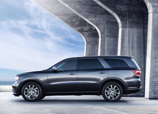 Dodge Durango gövde profili ve cam çizgisi