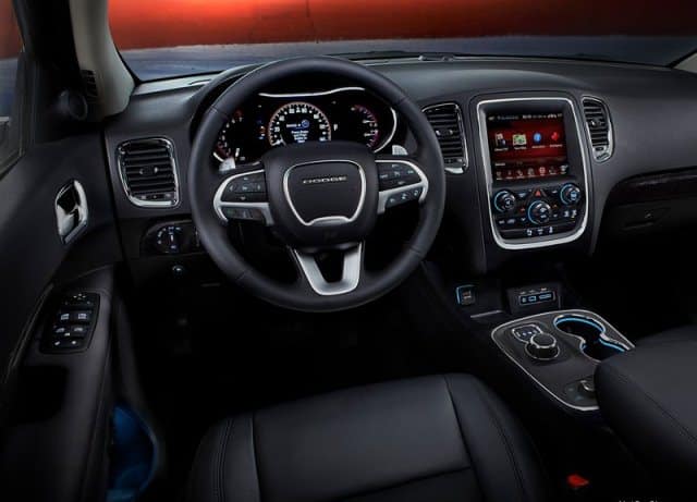 Dodge Durango direksiyon ve gösterge paneli