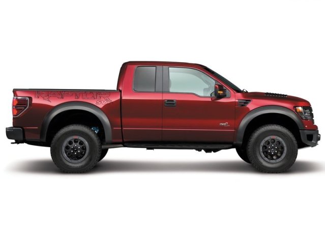 Ford F-150 SVT Raptor yandan görünüm ve yük kasası