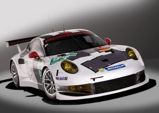 Porsche 991 RSR ön üç çeyrek görünümü