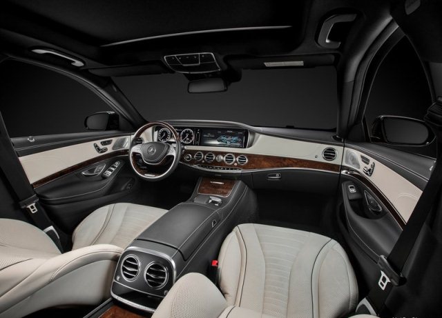 Mercedes-Benz S-Class W222 ön koltuklar ve kabin görünümü