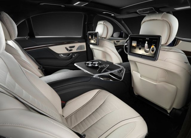 Mercedes-Benz S-Class W222 arka koltuk düzeni