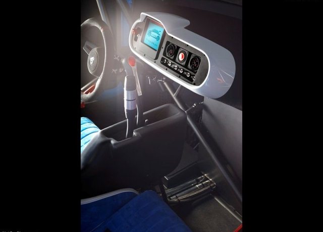 Renault Twin Run yarış kokpiti ve dijital gösterge