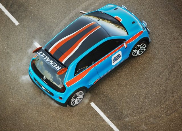 Renault Twin Run üstten görünüm ve tavan şeritleri